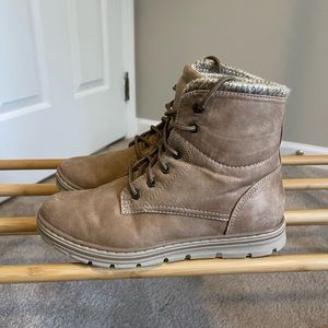 Tan Combat Winter Boots
